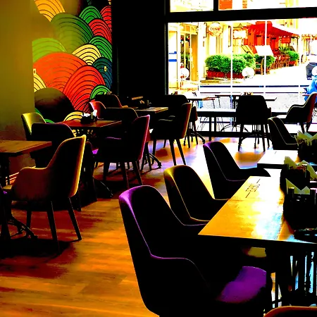 Sirkeci Ersu & מלון