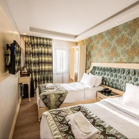 Sirkeci Ersu & מלון 3*